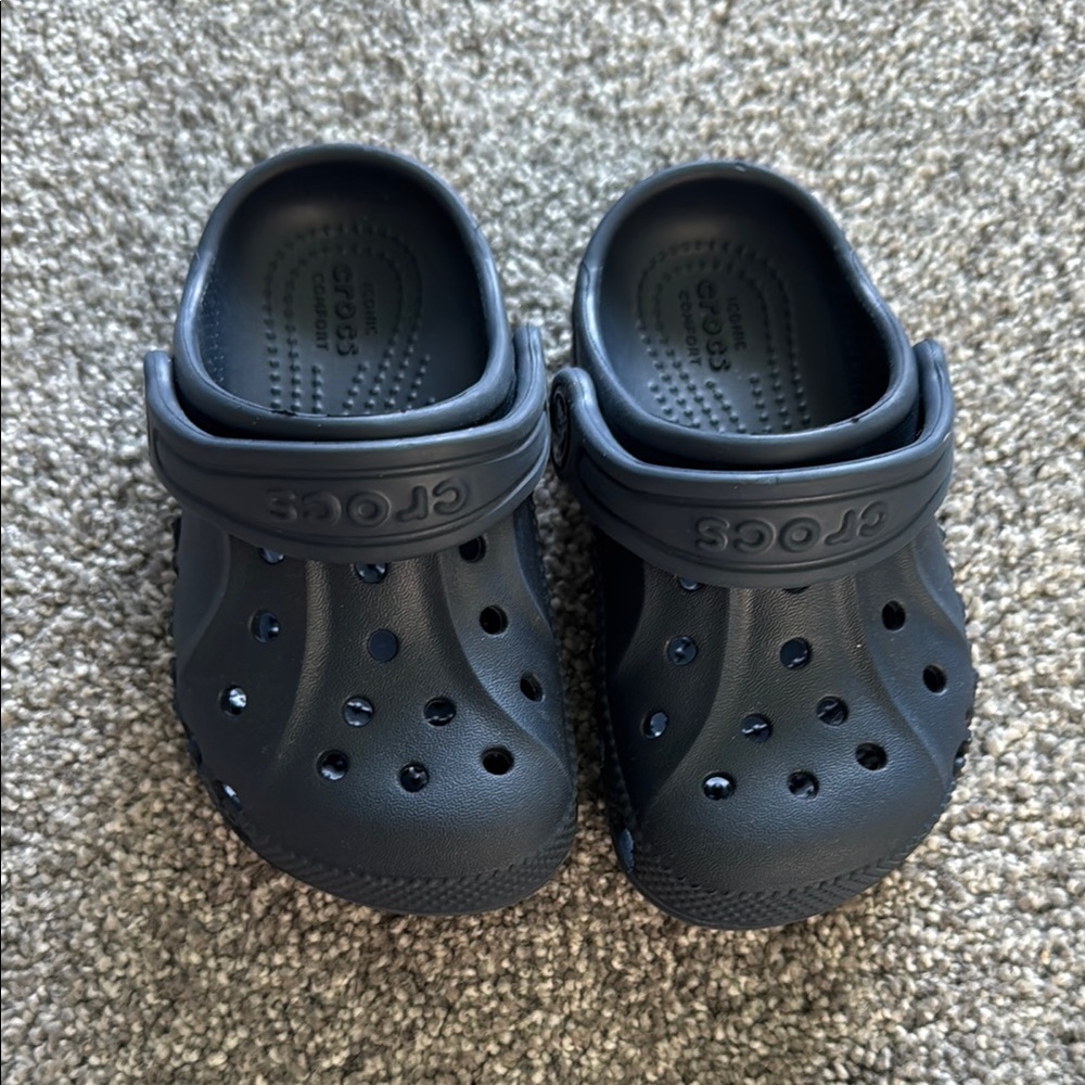 CROCS Blue Sandals with Ventilation and Heel Strap